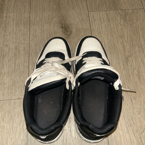 Black and white Off-White Out Of Office sneakers - Picture 3 of 6